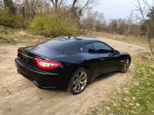 Maserati Coupé Bild 3
