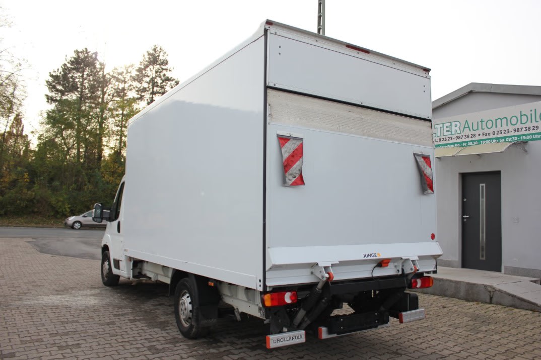 Koffer Ladebordwand 3500 kg Umzug Transport Miete… Bild 4