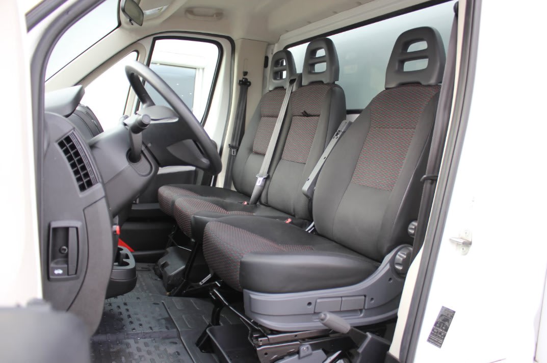 Koffer Ladebordwand 3500 kg Umzug Transport Miete… Bild 5