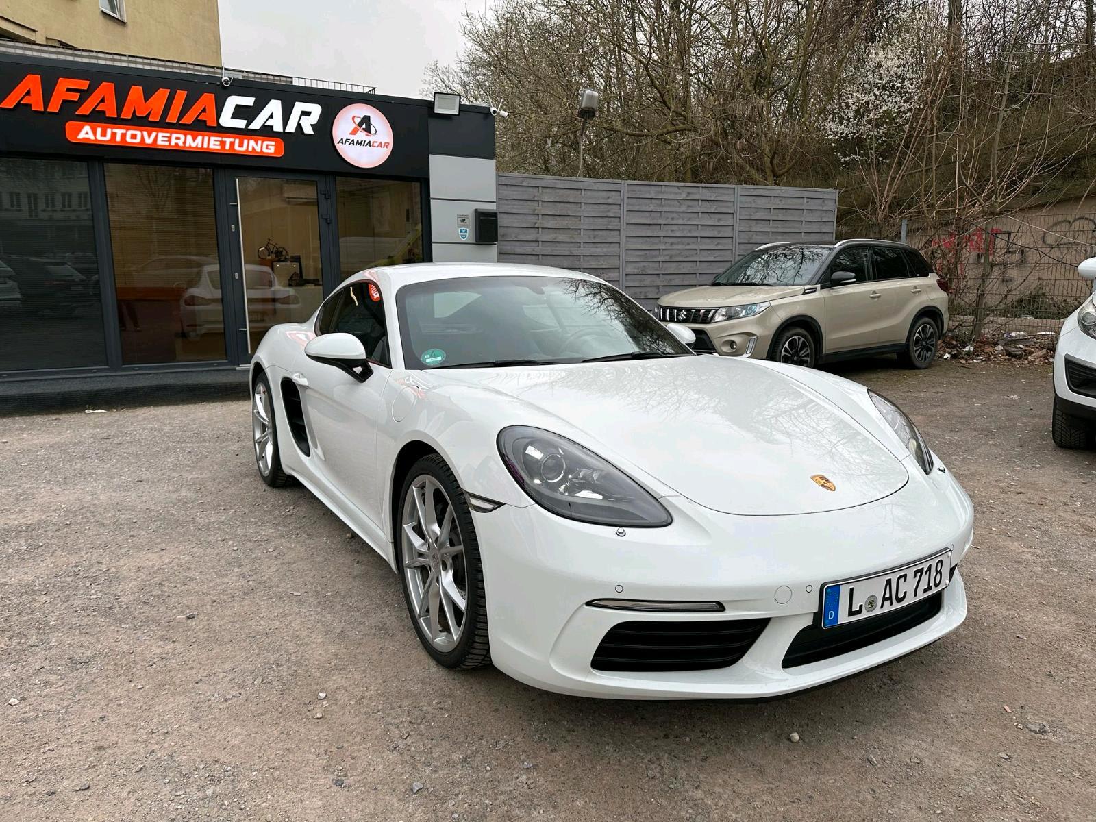 Porsche Sport Bild 2