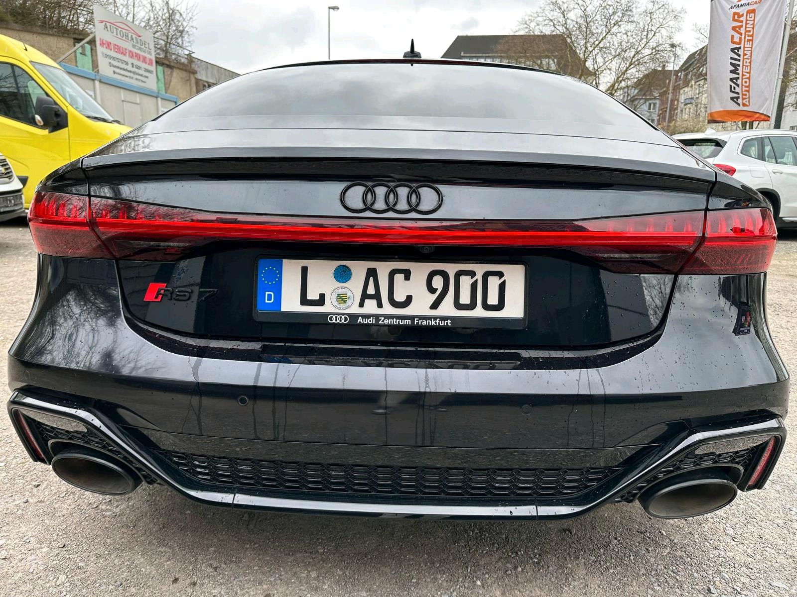 Audi RS 7 / / Leihwagen Afamiacar Essen Bild 4