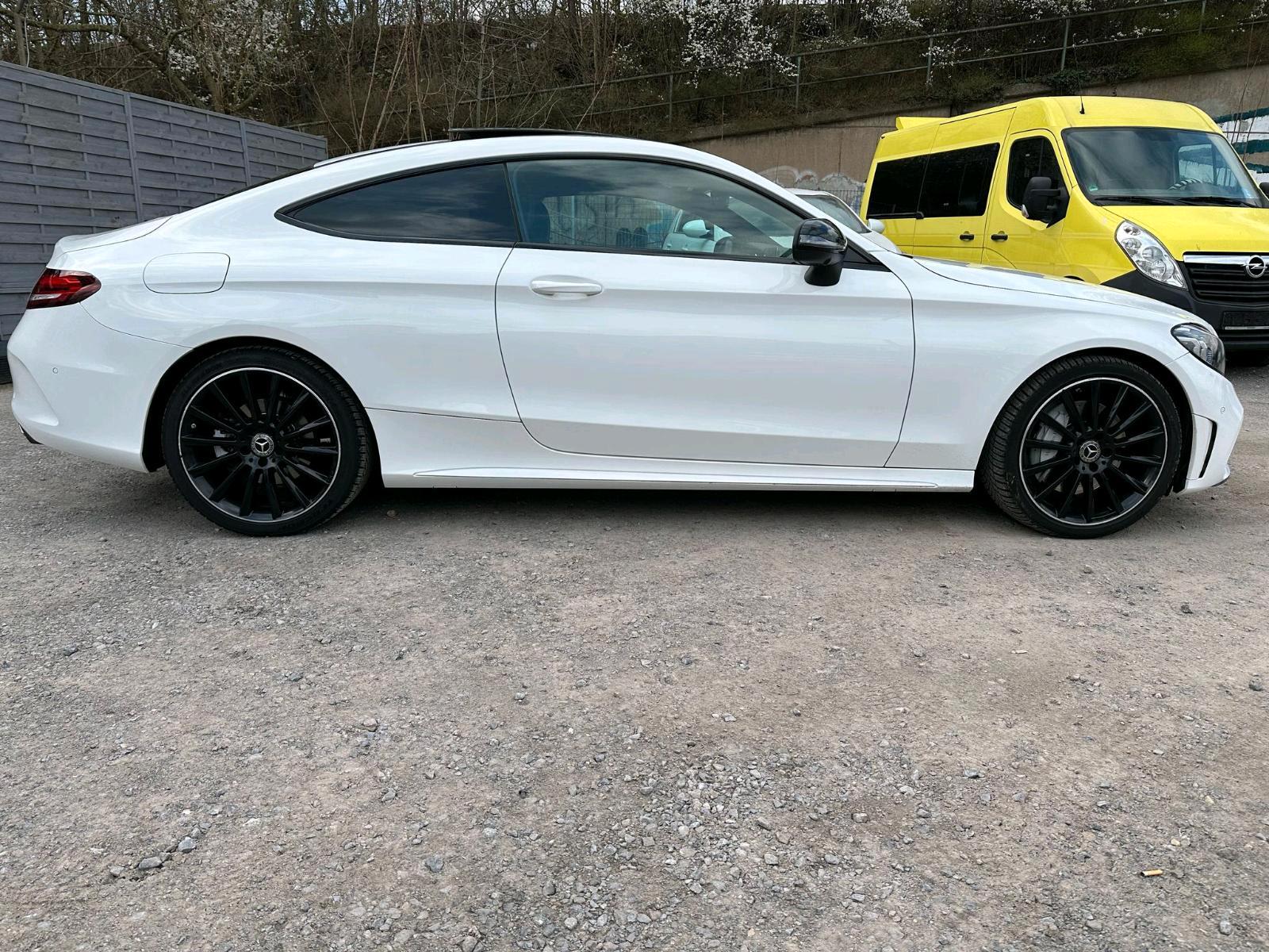 Mercedes C 300 Coupe Leihwagen Afamiacar… Bild 5