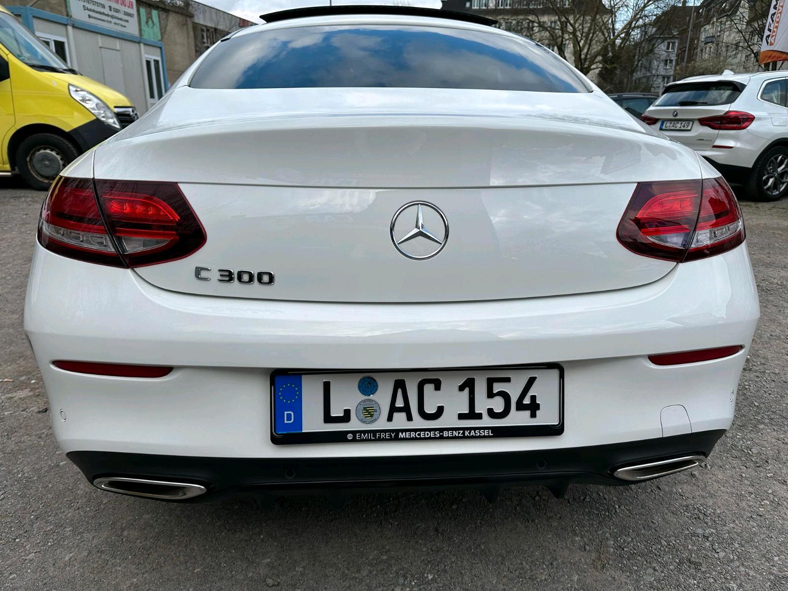 Mercedes-Benz Coupé Bild 6