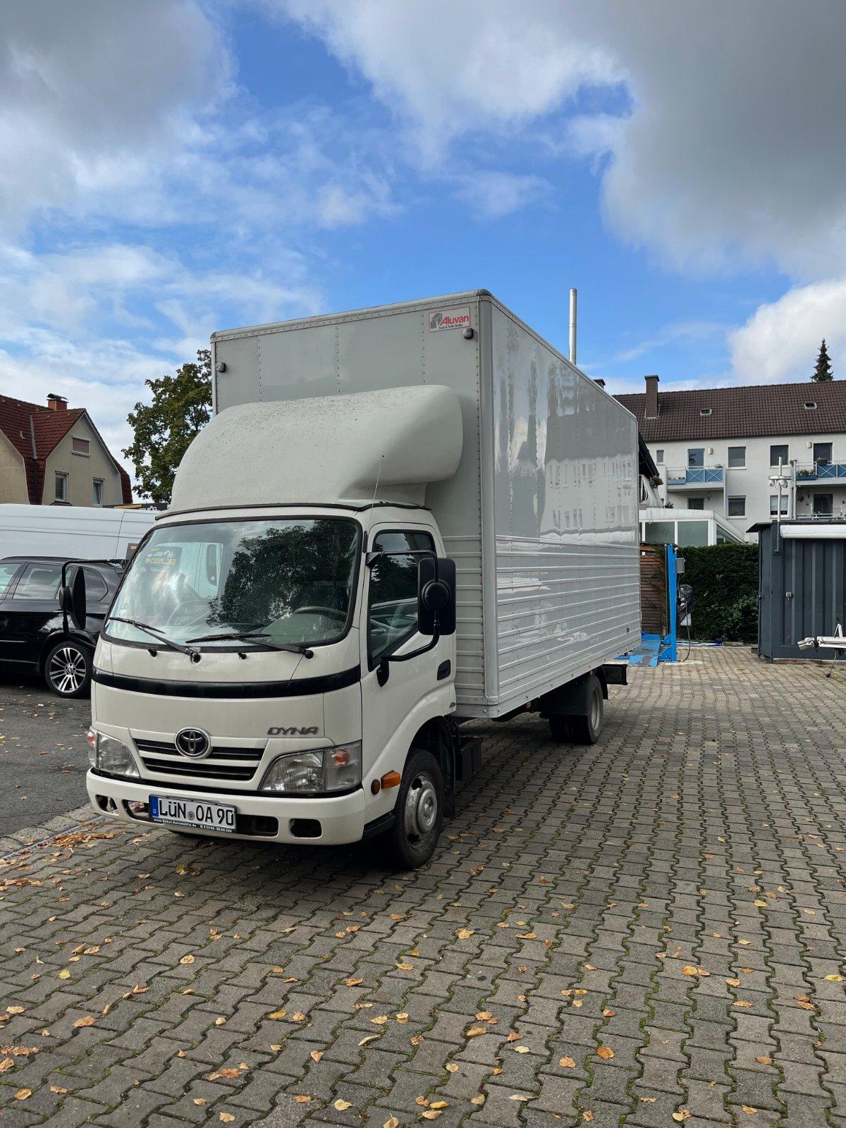 Toyota · Kofferaufbau Bild 2