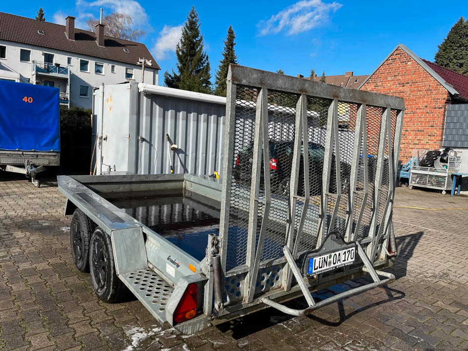 Baumaschinenanhänger, Baggeranhänger 3,5T.,Leihen Bild 3