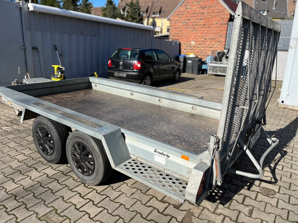 Baumaschinenanhänger, Baggeranhänger 3,5T.,Leihen Bild 6