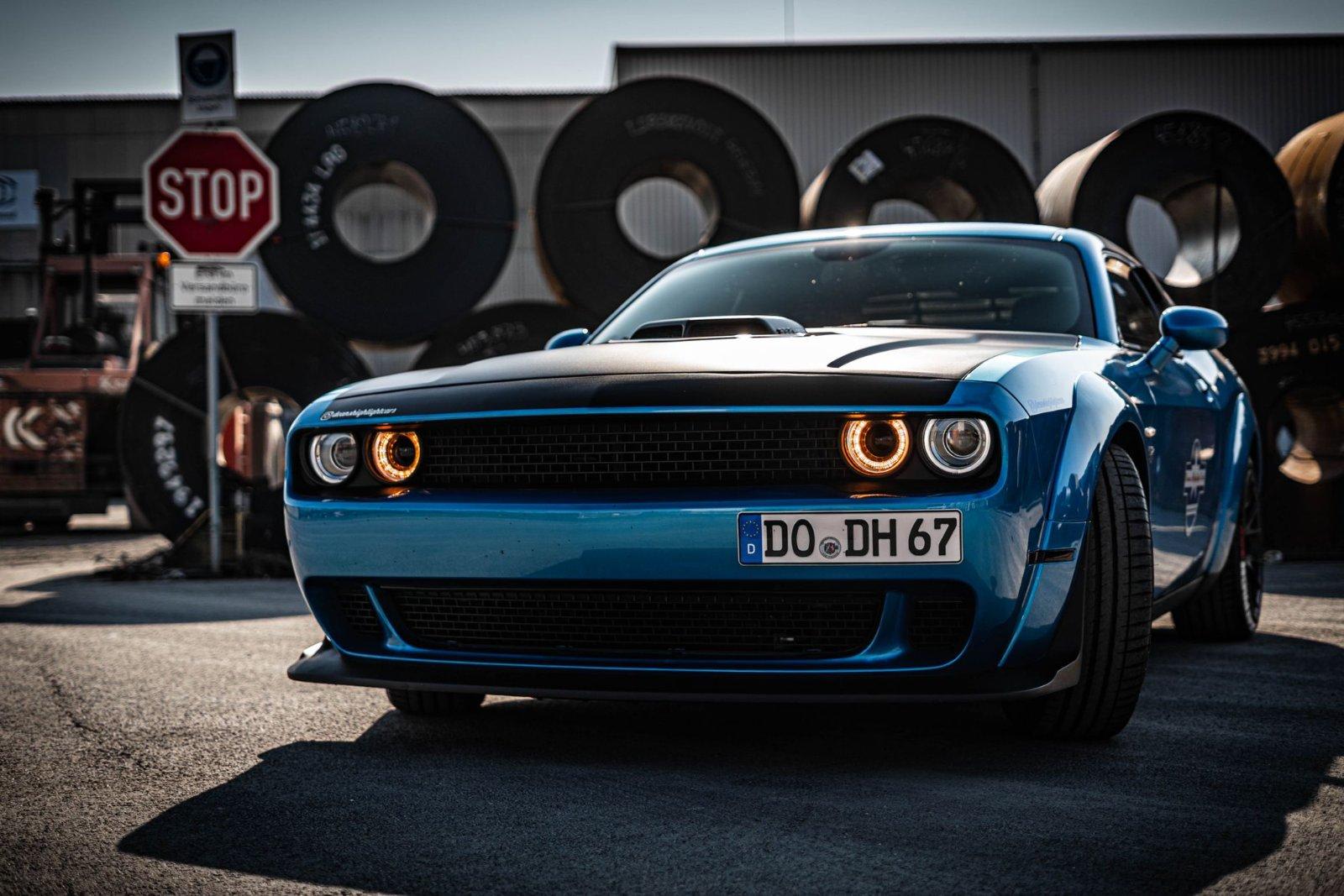 Dodge Challenger V8 * 6,4 l * 492 PS * ab 189,00… Bild 3