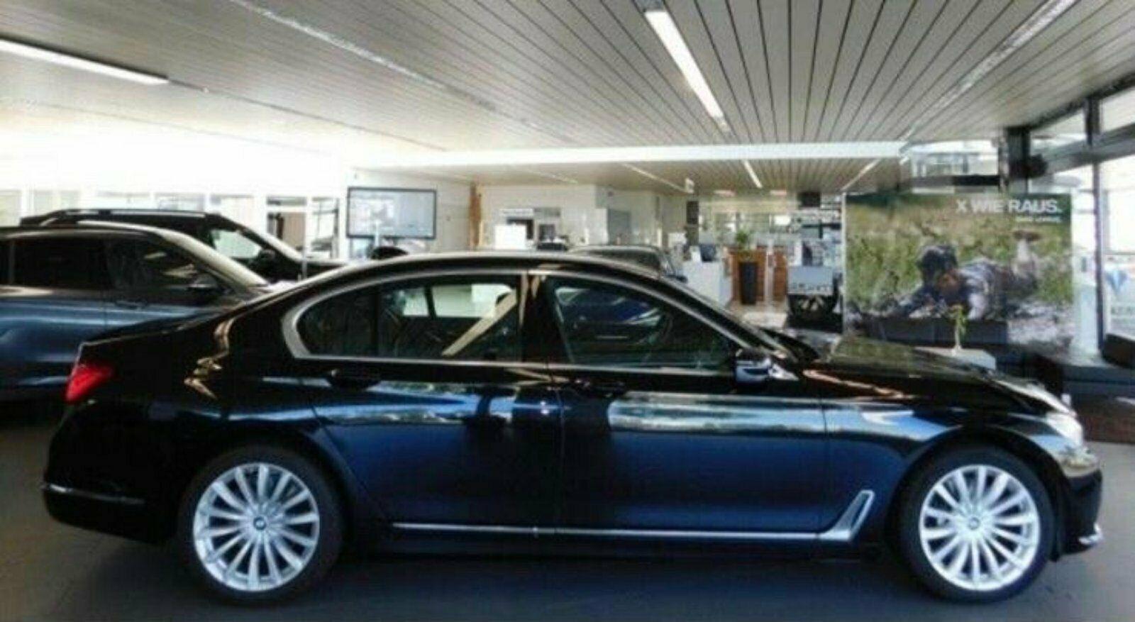 Autovermietung / BMW 740D xDrive bei Trans-Cars Bild 3