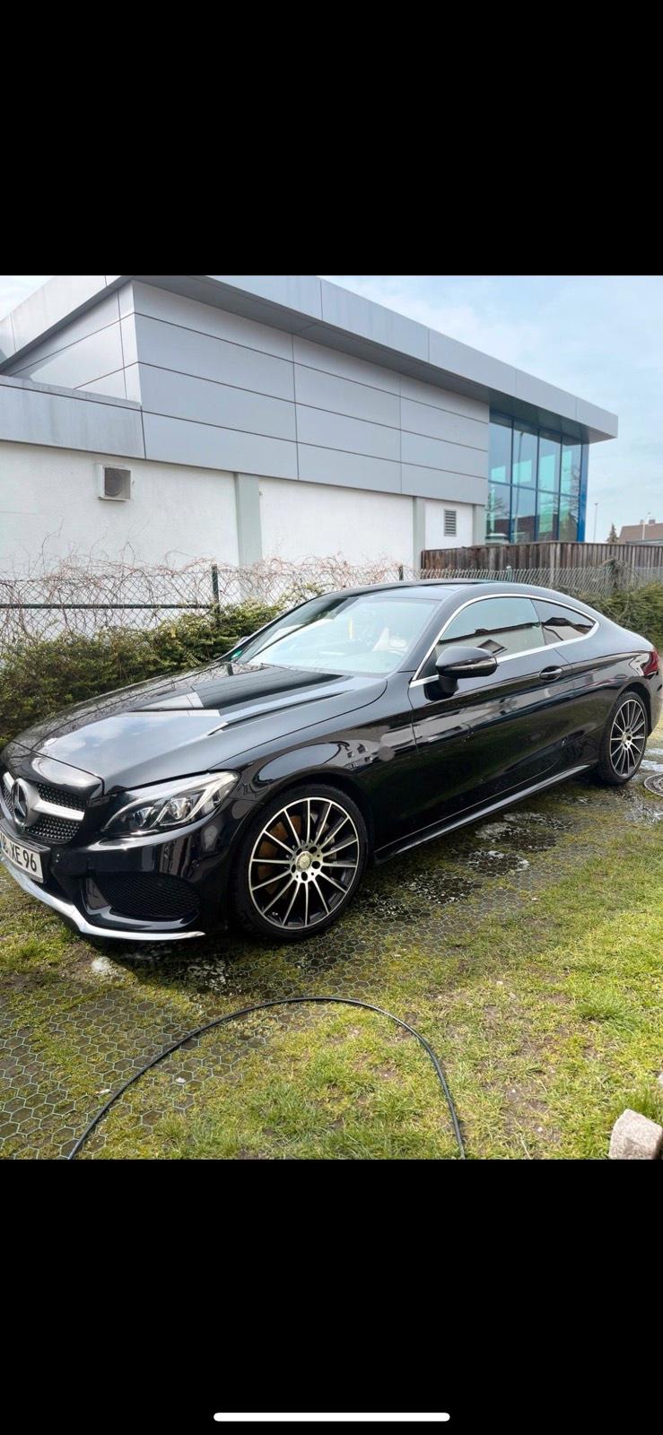 Mercedes-Benz Coupé Bild 2
