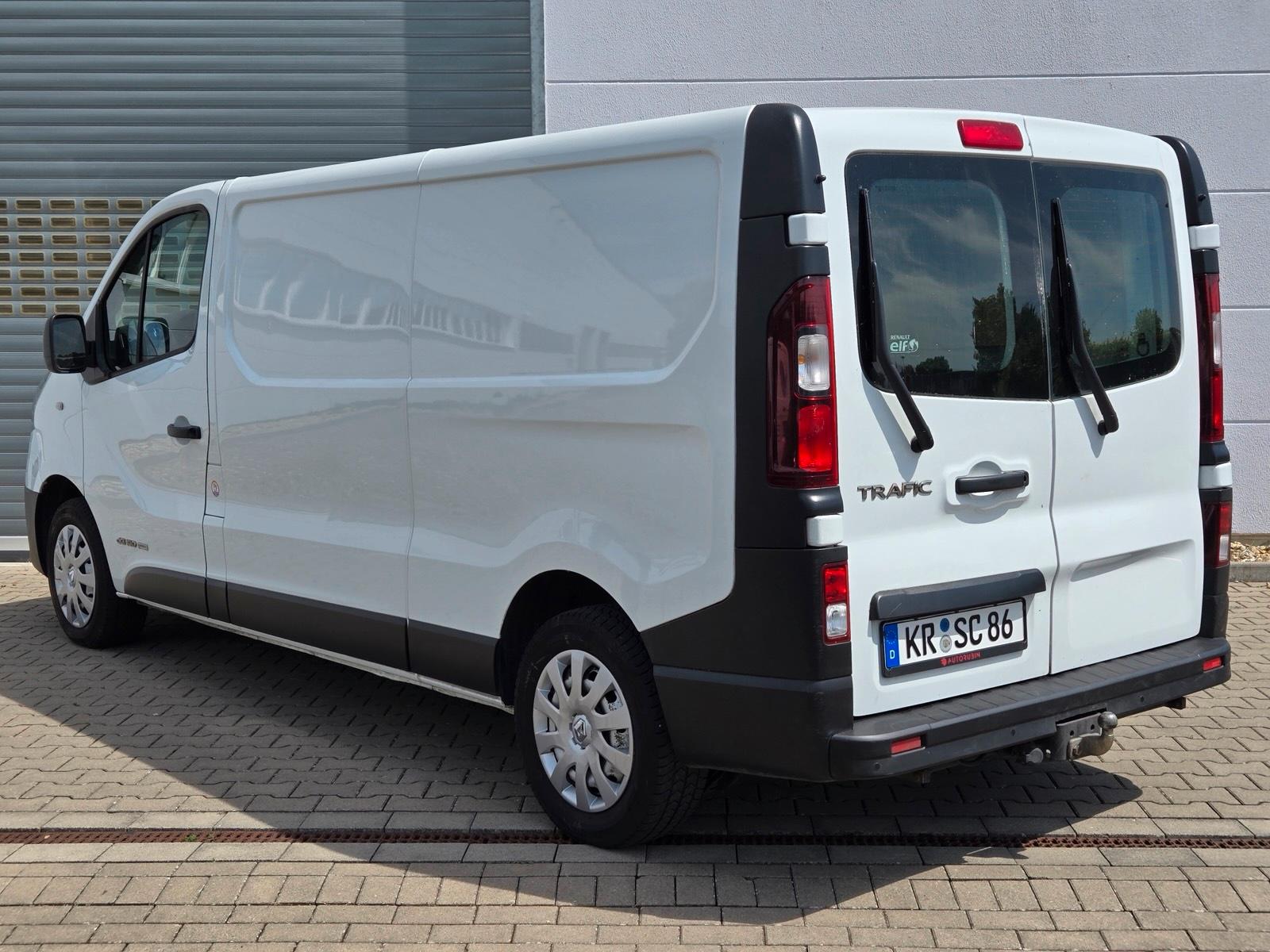 Renault Trafic Autovermietung Kastenwagen Bild 4