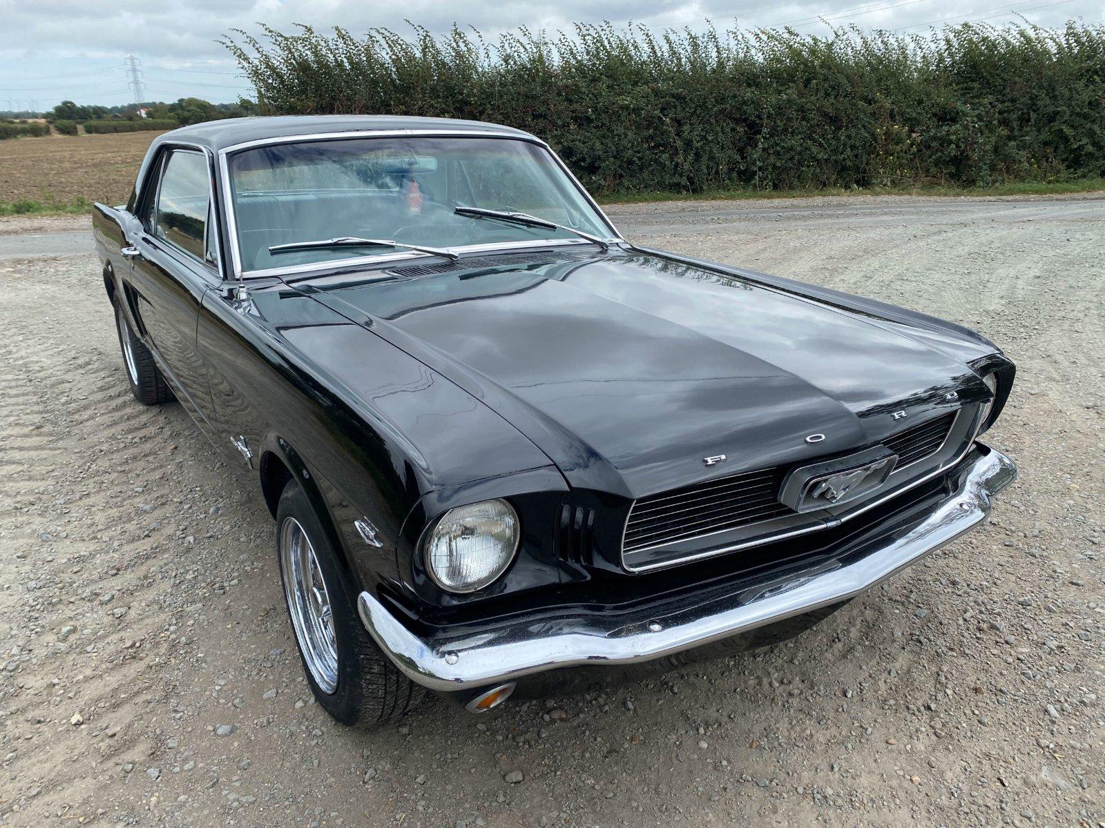Ford Coupé Bild 3