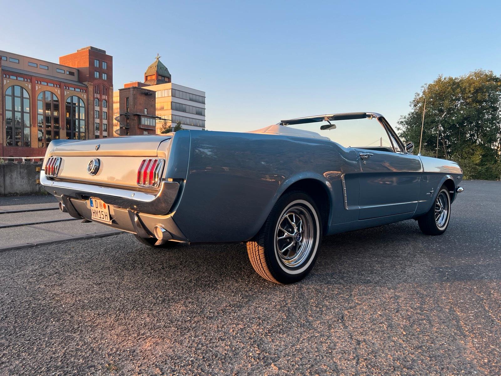 Ford Cabrio Bild 4