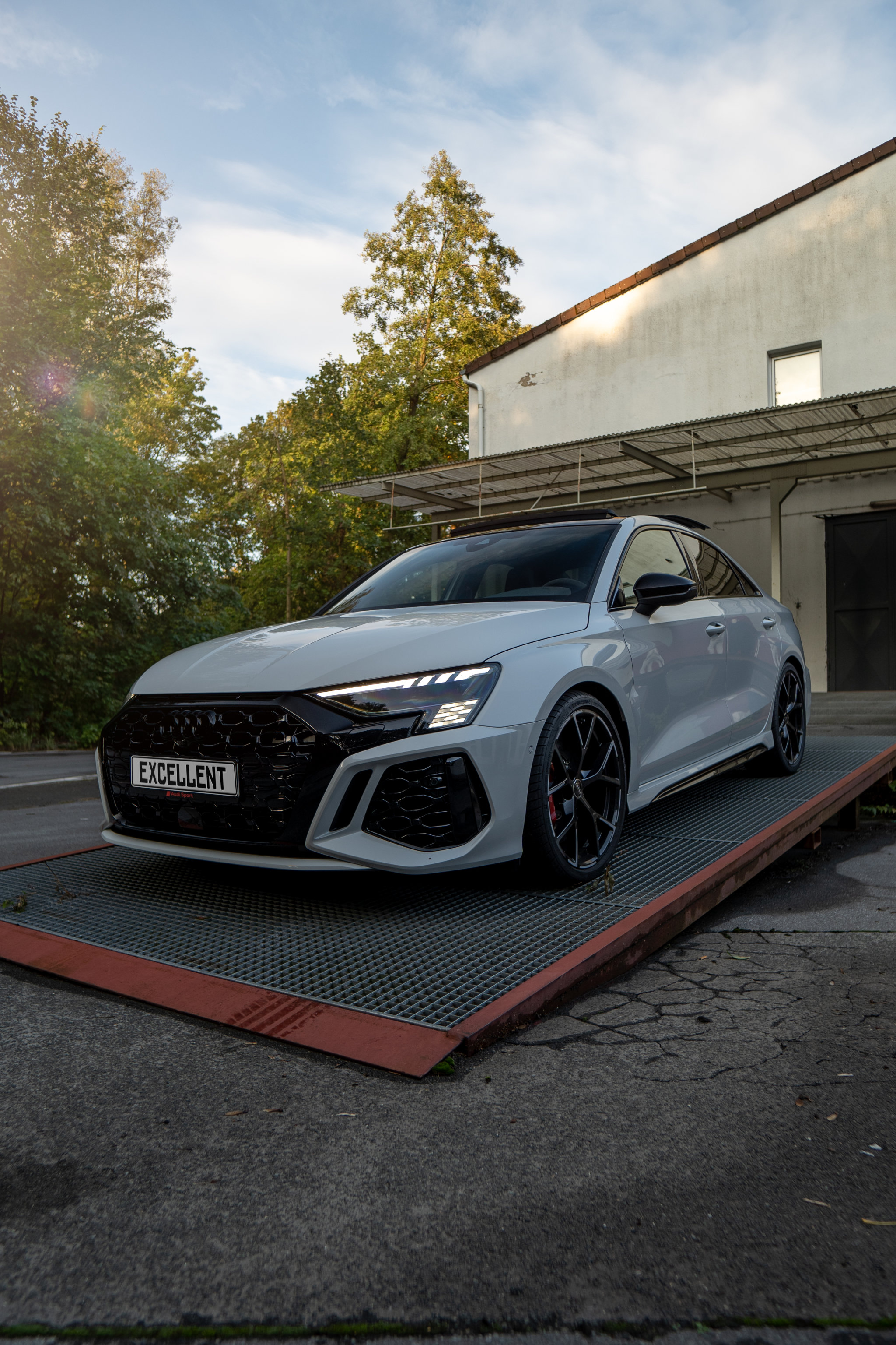Audi RS3 Sedan Bild 2