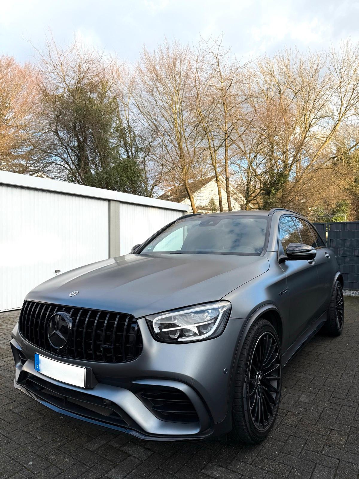 Mercedes-Benz SUV Bild 2