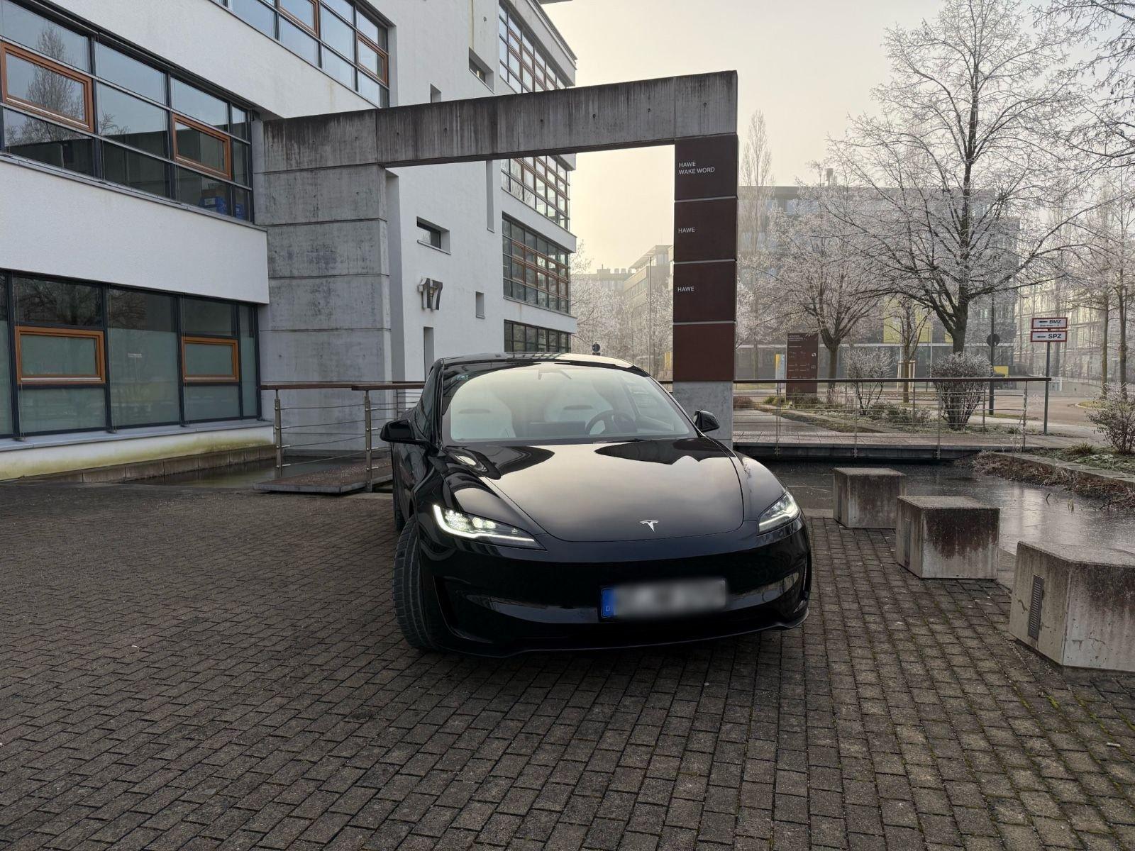 Tesla Model 3 Perfomance Highland Facelift… Bild 3