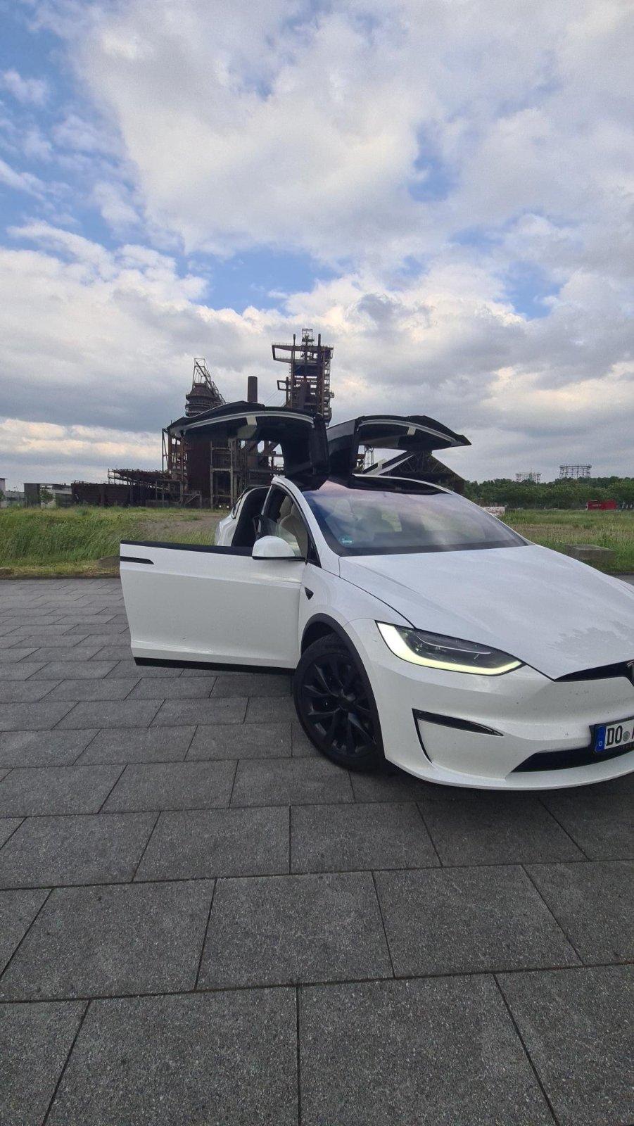 Tesla Model X Plaid 1020 PS Dortmund Bild 5