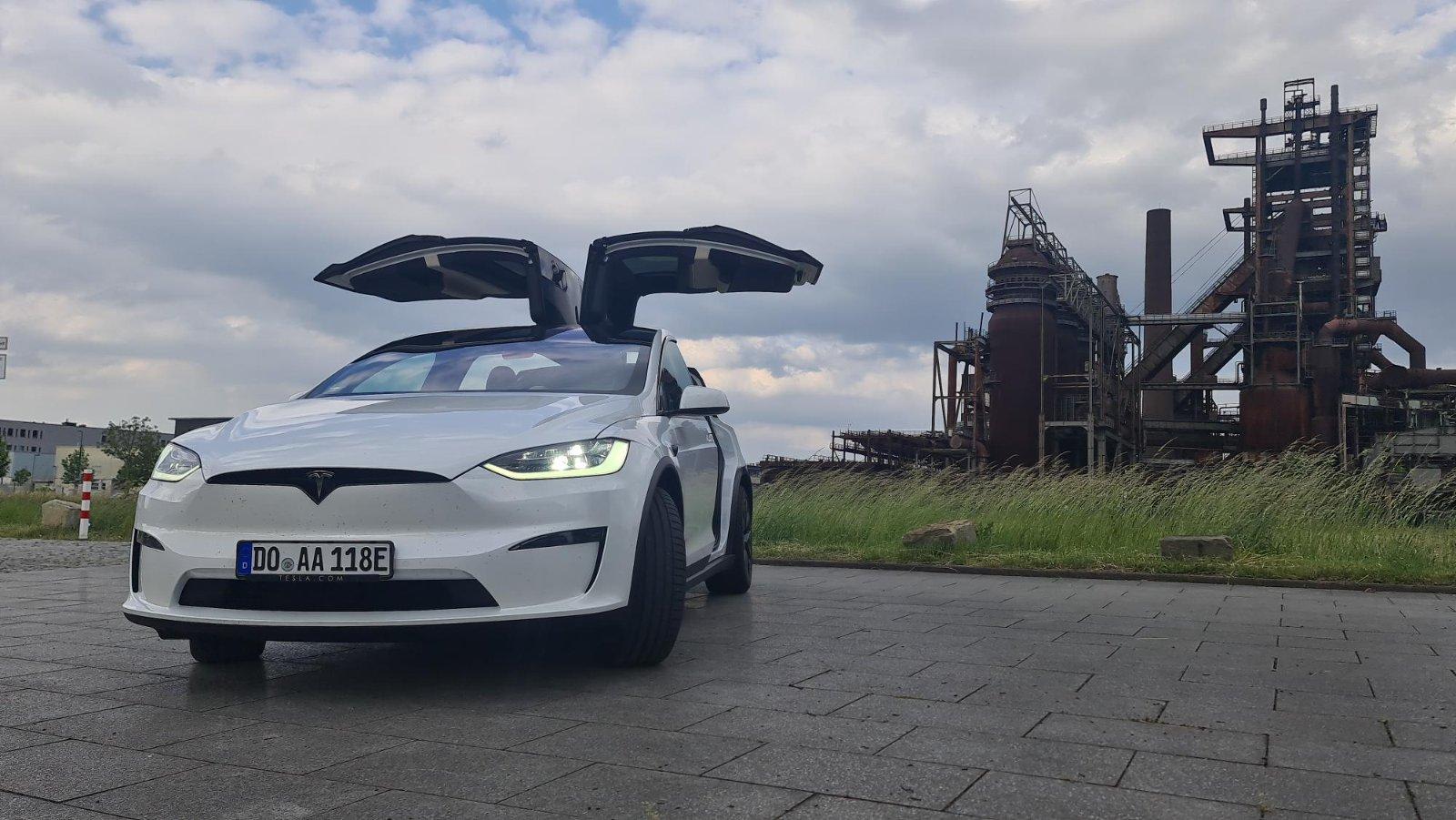 Tesla Model X Plaid 1020 PS Dortmund Bild 4