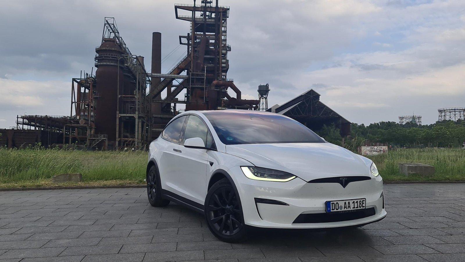 Tesla Model X Plaid 1020 PS Dortmund Bild 6