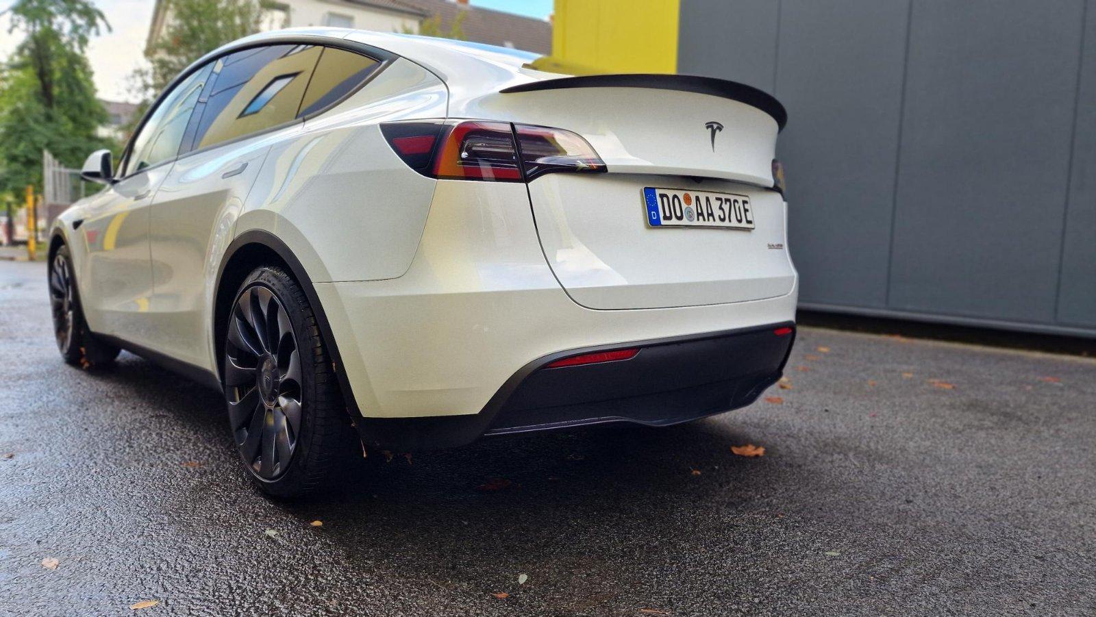 Tesla Model Y Performance 534 PS Dortmund Bild 3