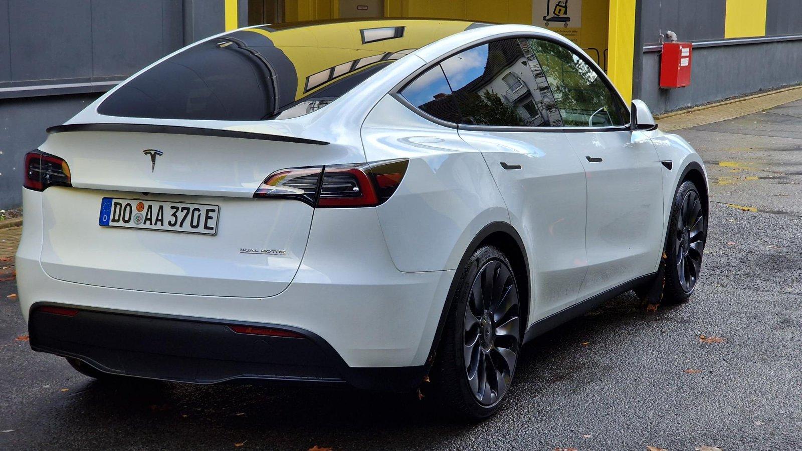 Tesla Model Y Performance 534 PS Dortmund Bild 5