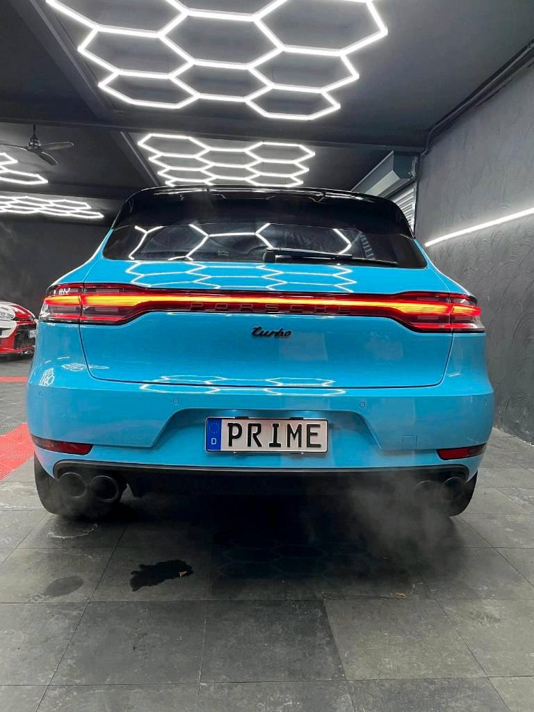 Porsche SUV Bild 3