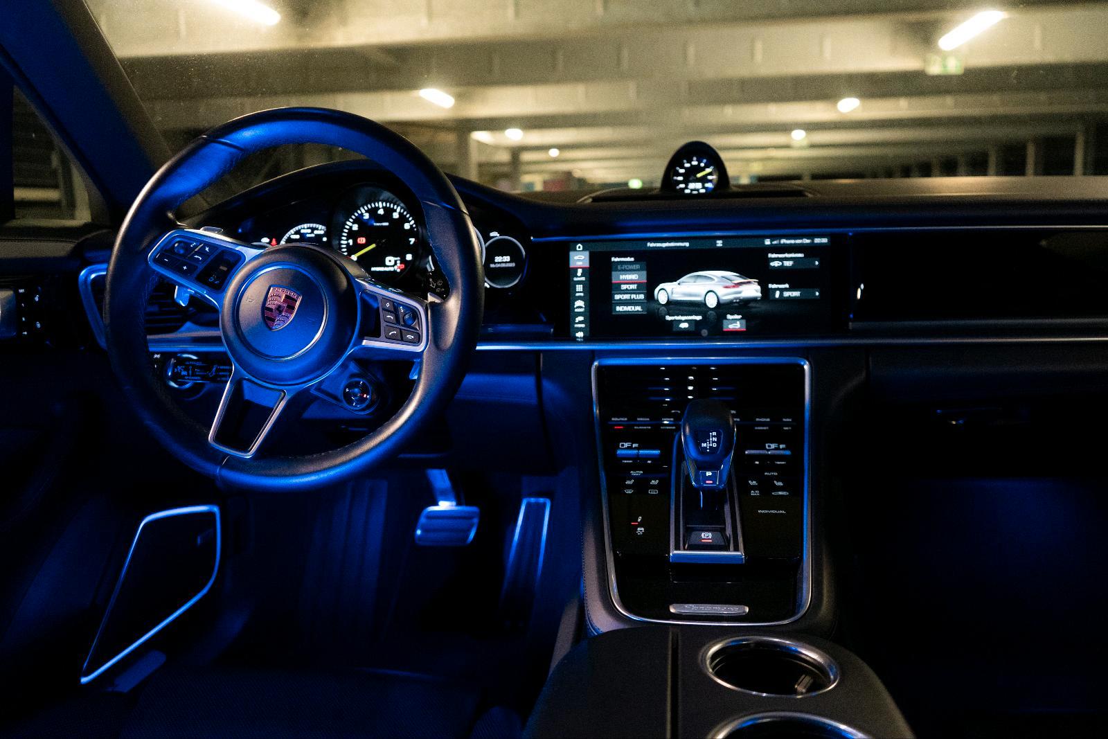 Porsche Sport Bild 6