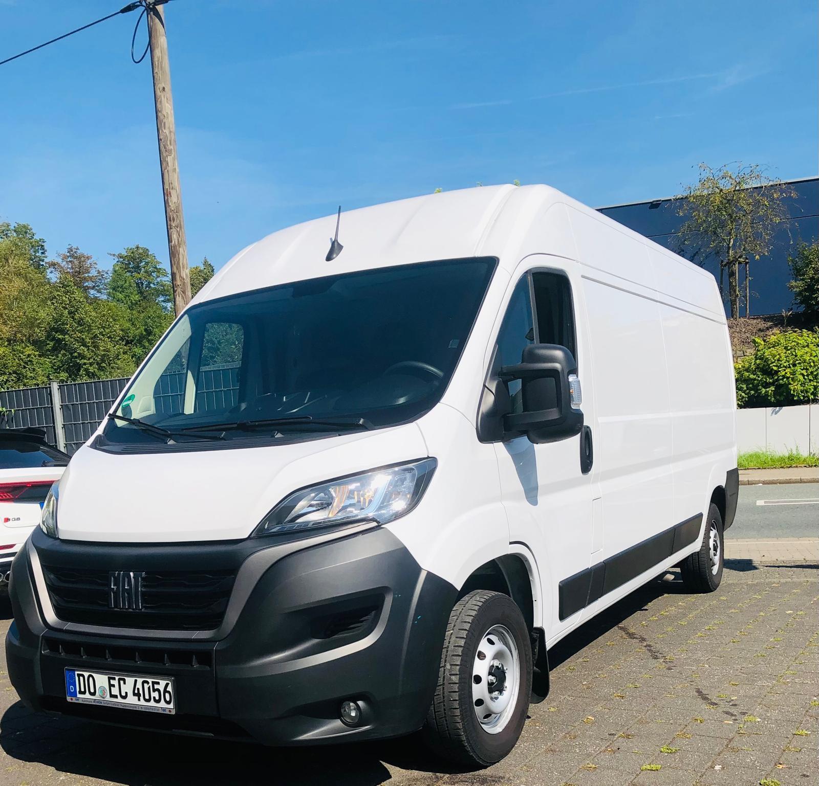 / / Autovermietung / CarRent Bild 2