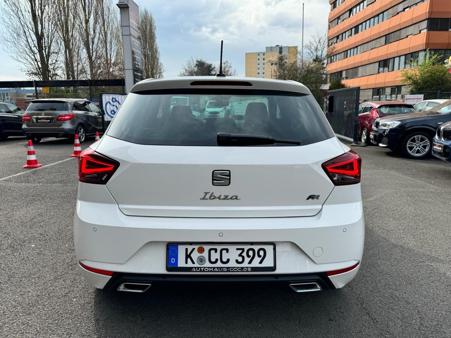 Seat Ibiza FR / Automatik / Autovermietung / /… Bild 3