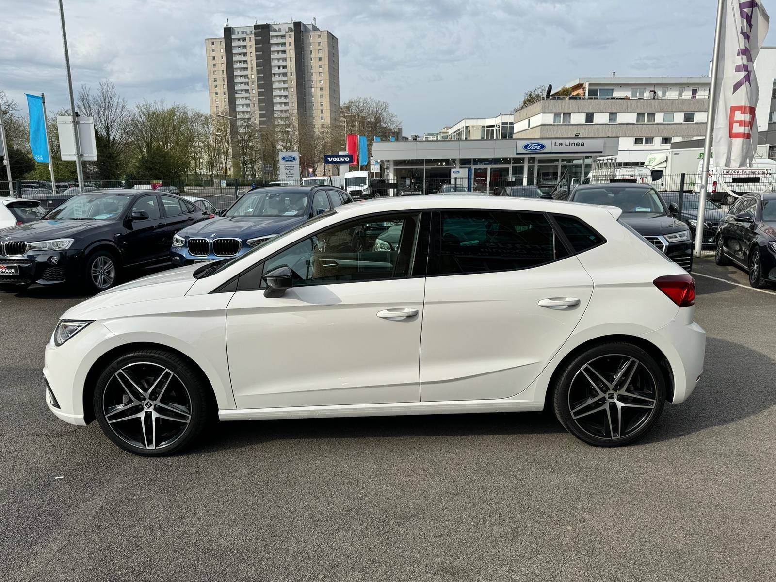 Seat Ibiza FR / Automatik / Autovermietung / /… Bild 6