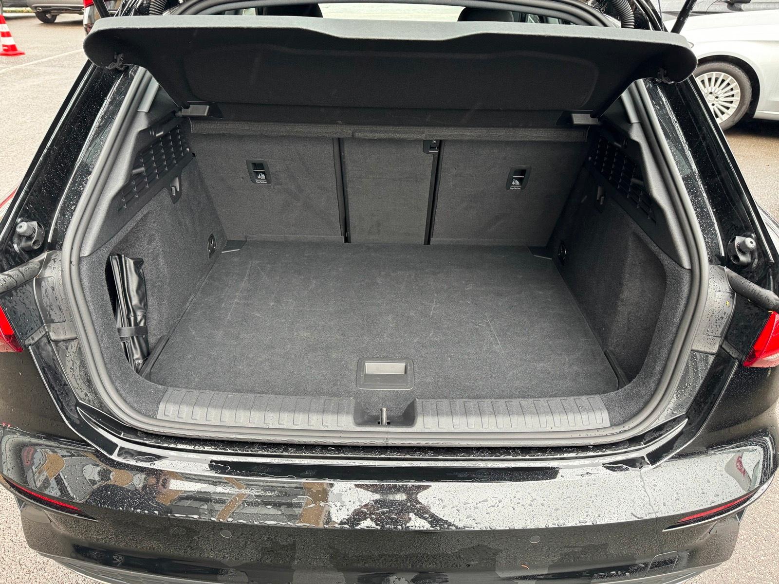 Audi A3 Sportback S-Line / Autovermietung / / Köln Bild 3