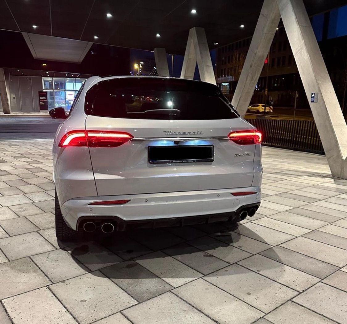 Maserati SUV Bild 2