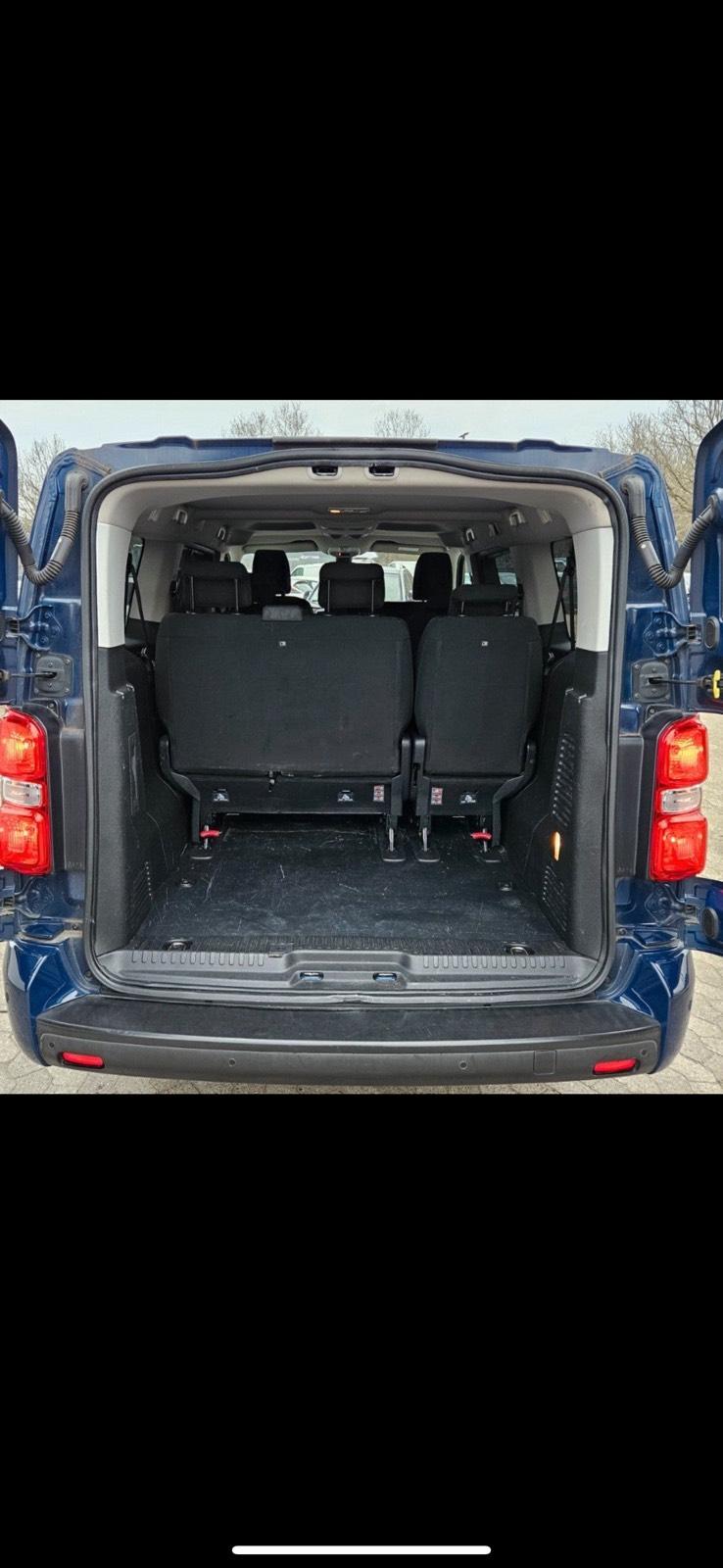 Autovermietung, Bulli 9-, Caddy,Passat Ahk, Kombi Bild 6