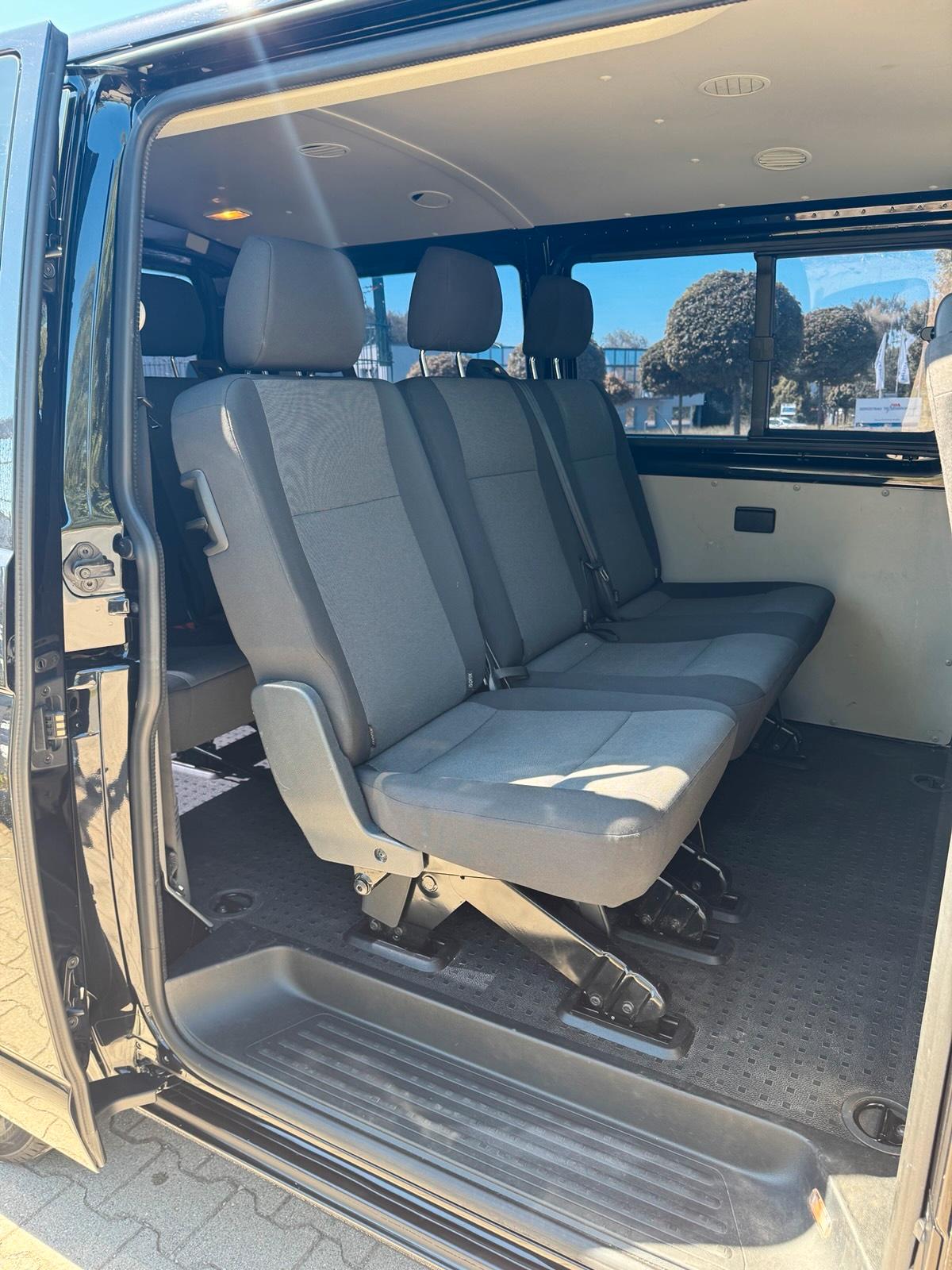 Volkswagen Kleinbus Bild 5