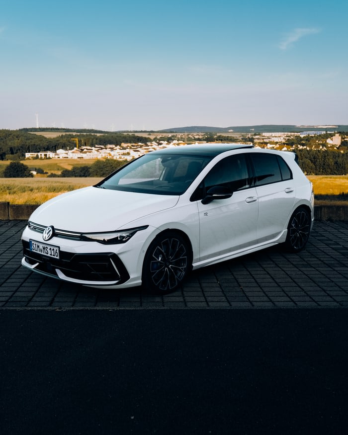 VW Golf 8 R Performance Bild 2