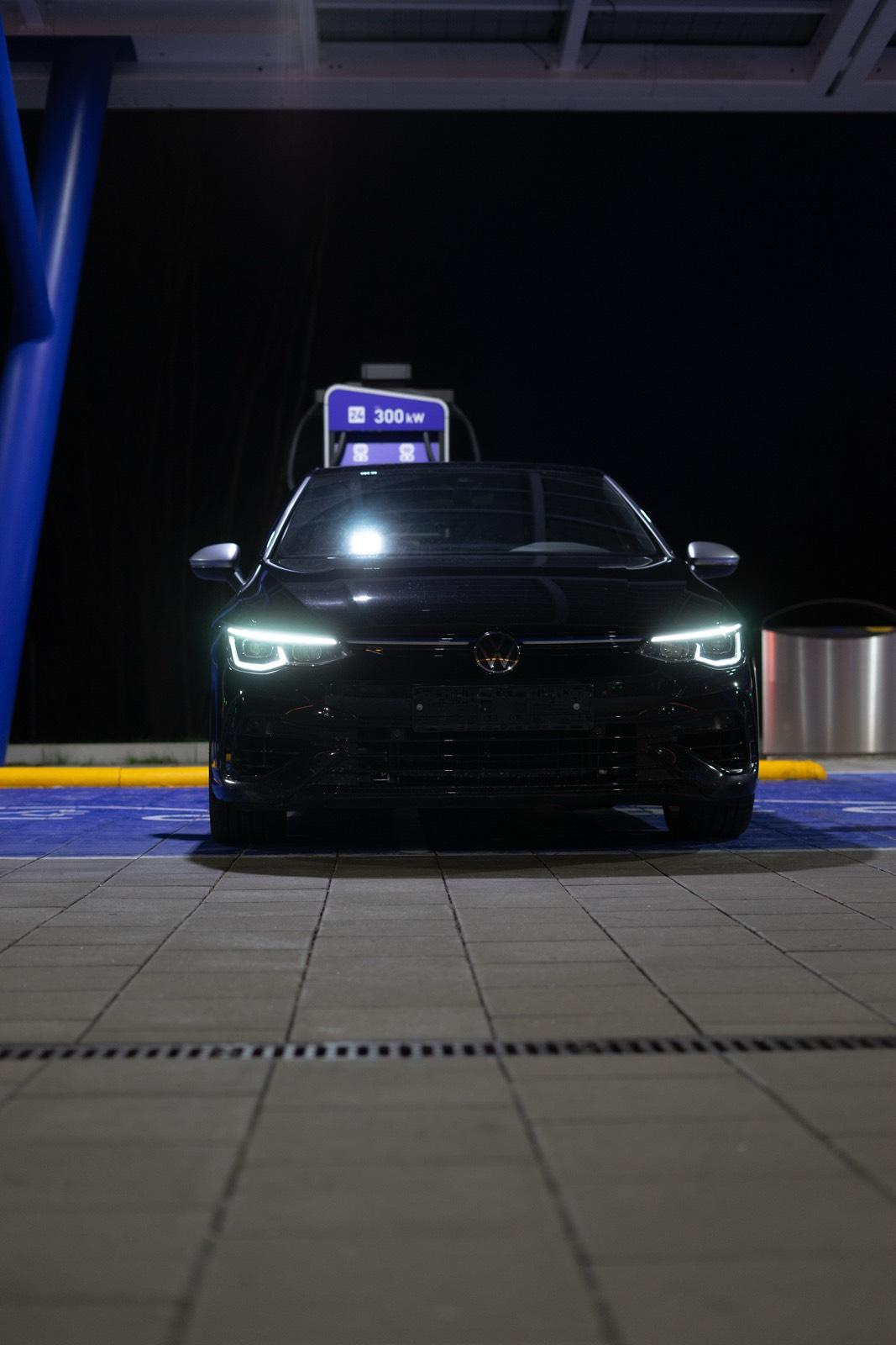 VW Golf 8R Performance Rent Bild 4