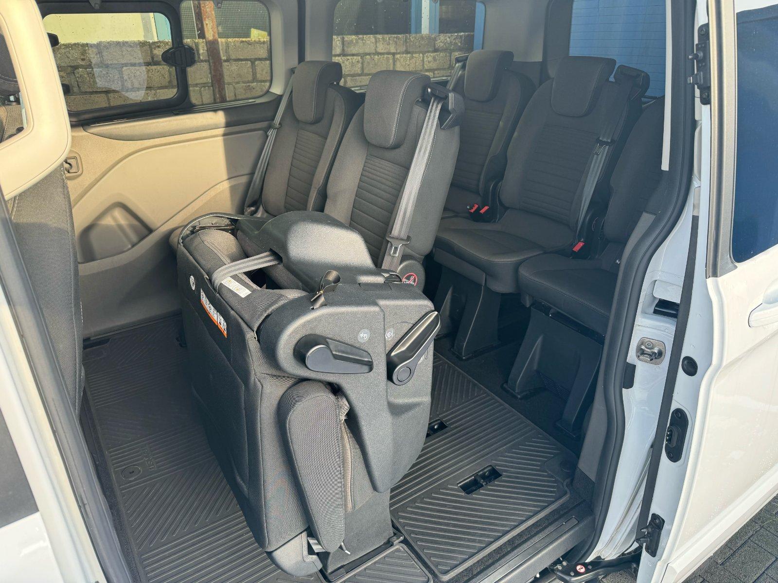 Ford Kleinbus Bild 6