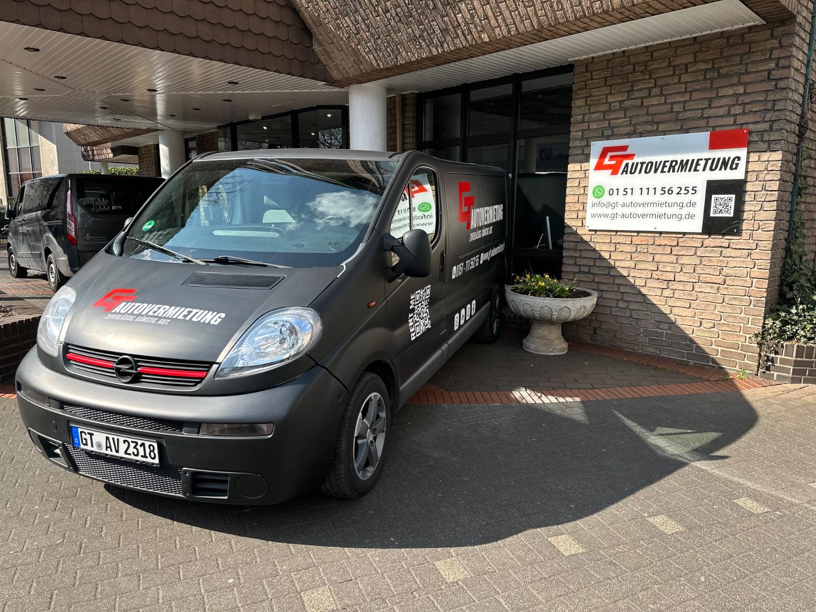 Bulli Kastenwagen Opel Vivaro Bild 6
