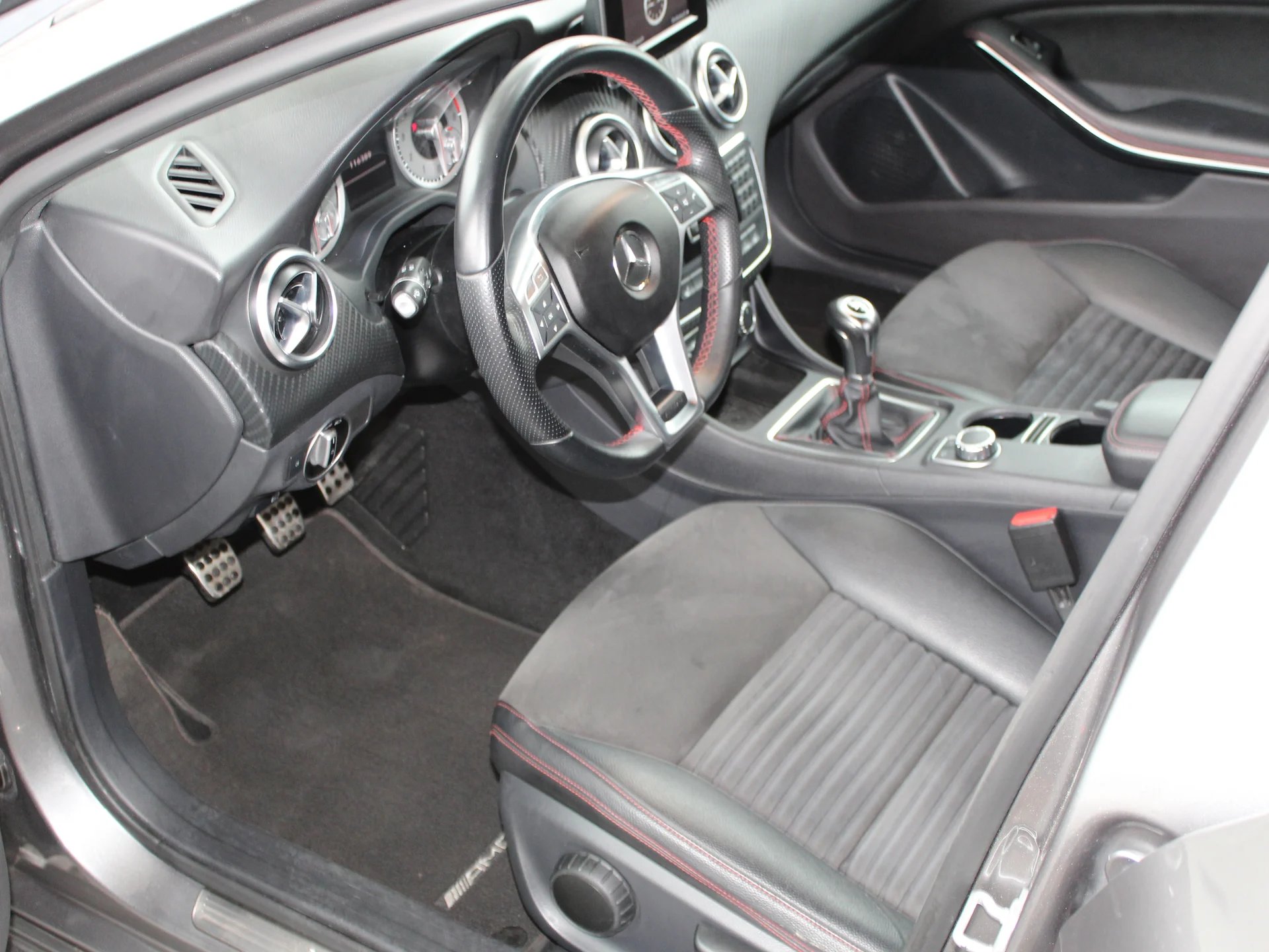 Mercedes A200 AMG-Line Bild 4