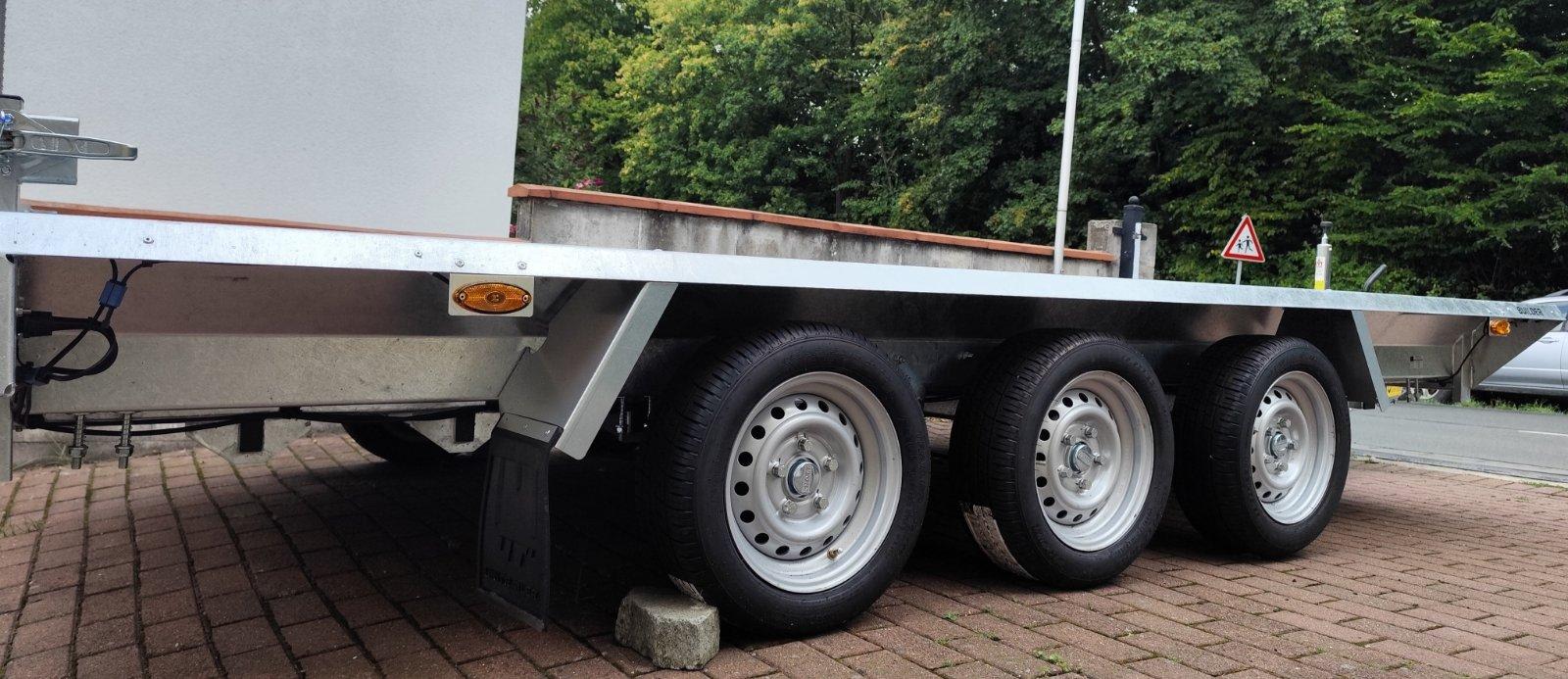 Baumaschinentransport- zu Bild 4