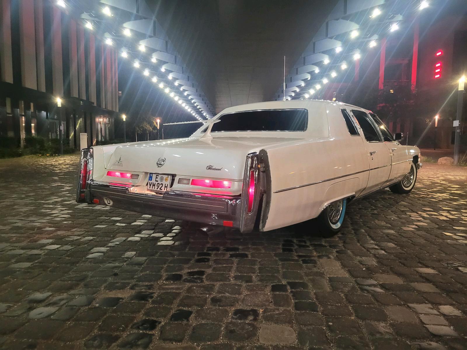Hochzeitsauto / oldtimer / Cadillac Bild 5