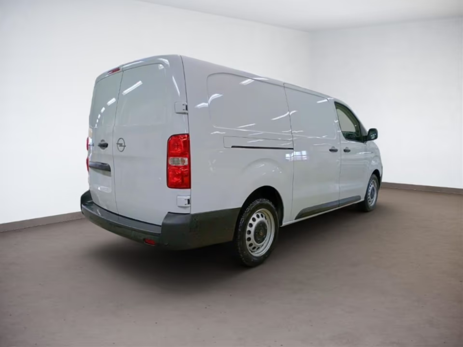 Opel Vivaro L Kurzzeitmiete ab 59 € / Tag |… Bild 4