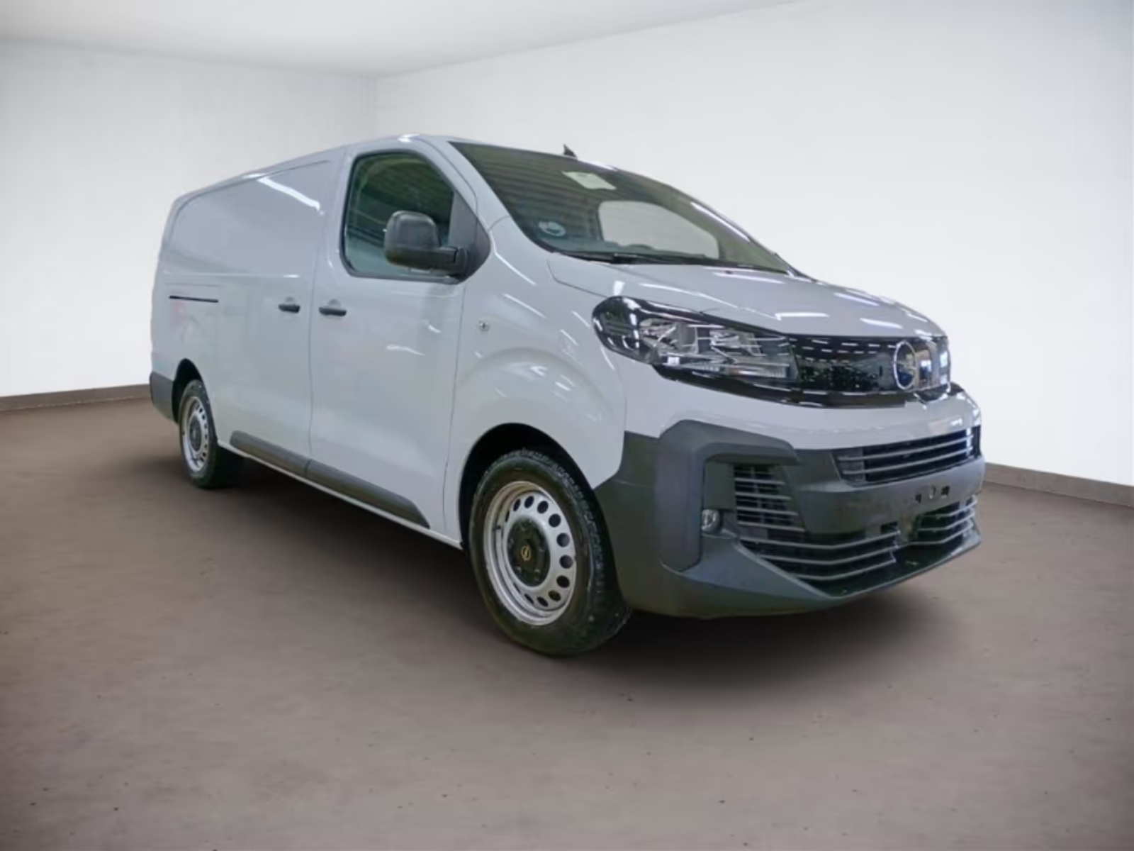 Opel Vivaro L Kurzzeitmiete ab 59 € / Tag |… Bild 5