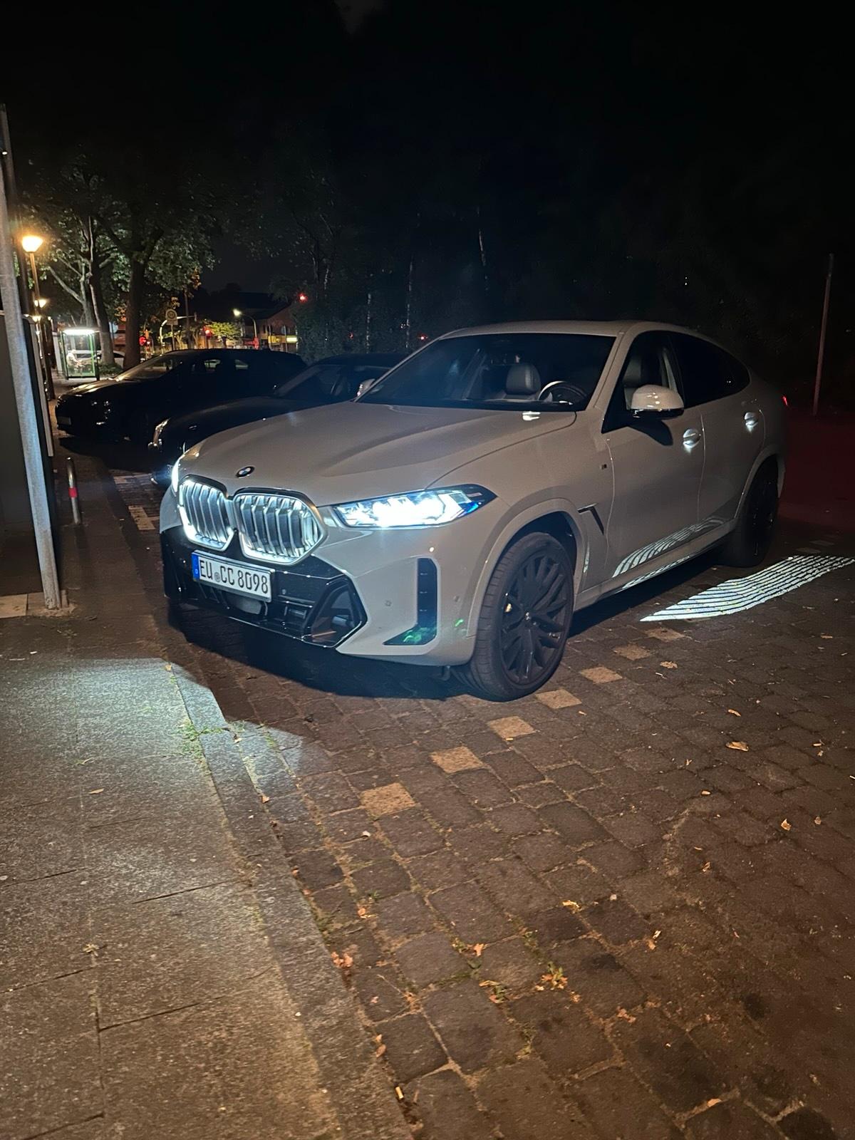 BMW SUV Bild 4