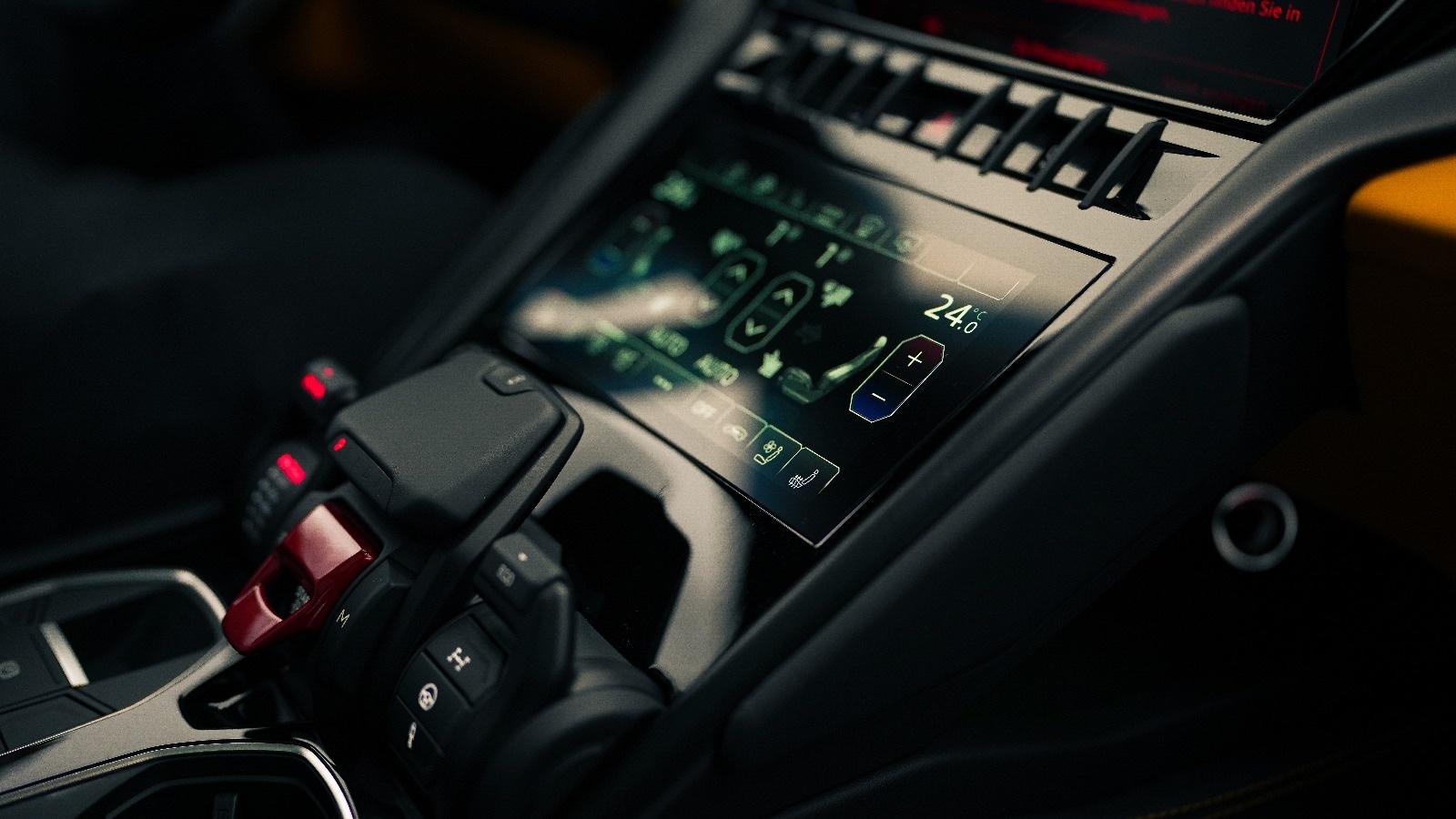 Lamborghini SUV Bild 4