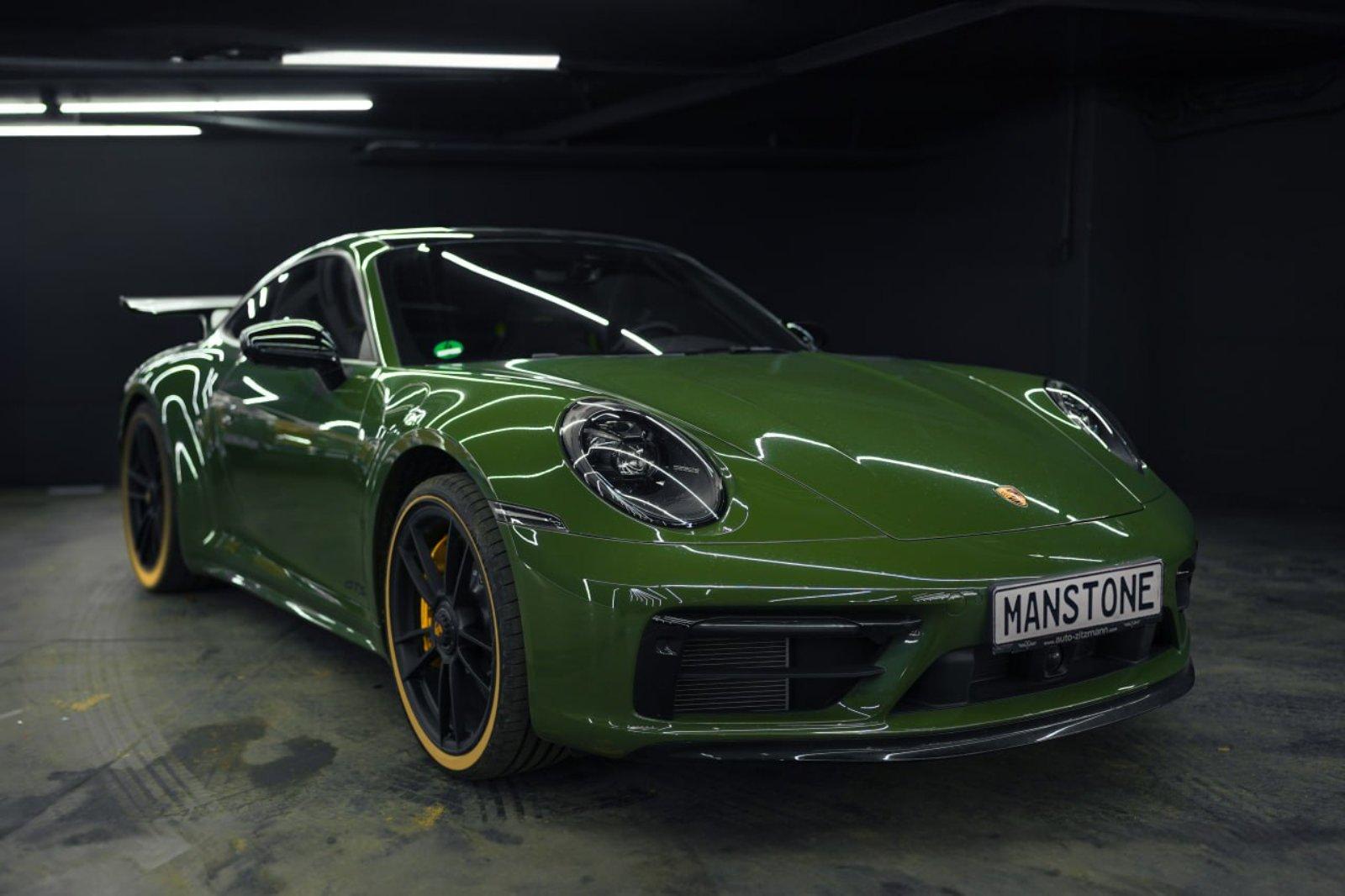 Porsche Sport Bild 2