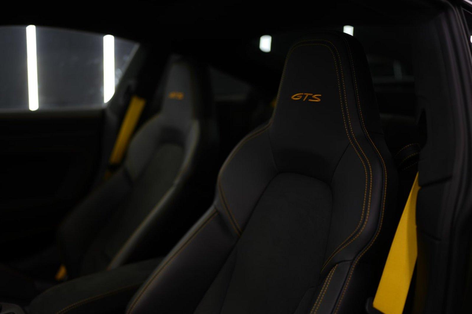 Porsche Sport Bild 4