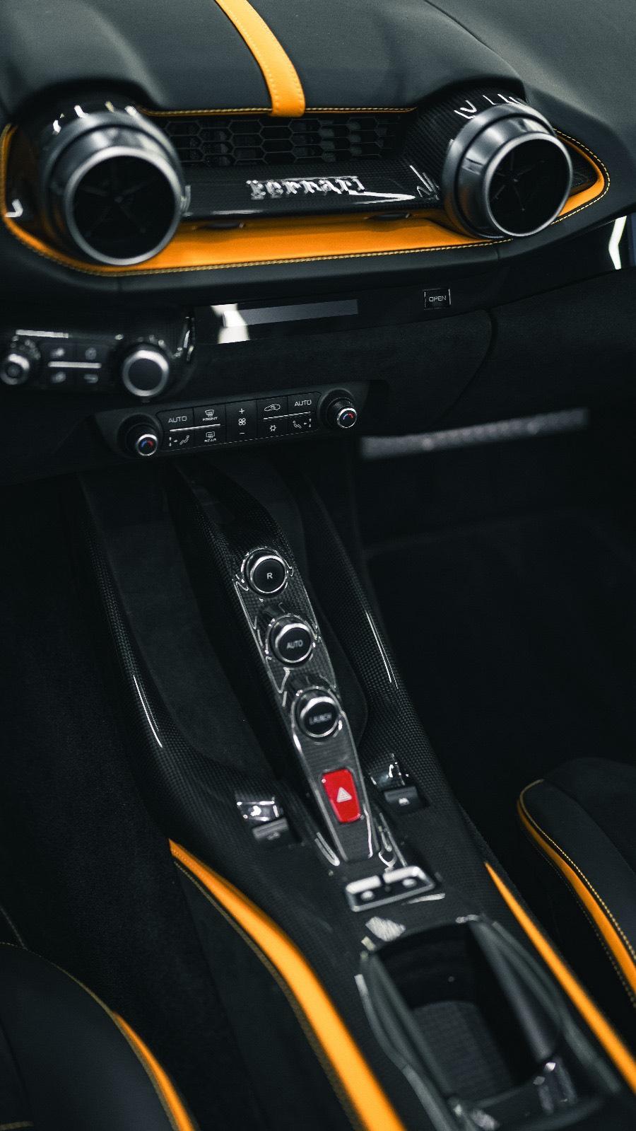 Ferrari Sport Bild 3