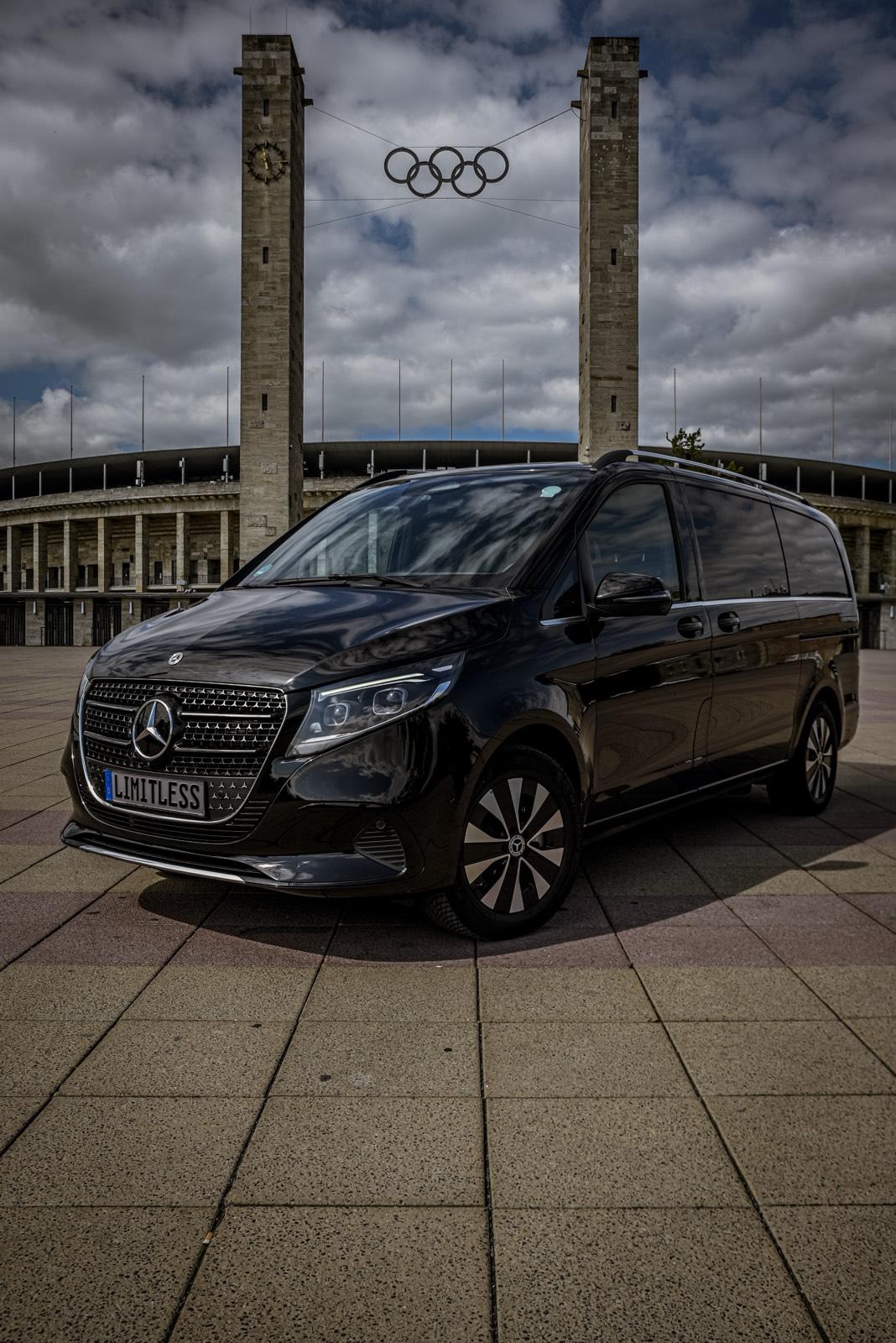 Mercedes-Benz Kleinbus Bild 2