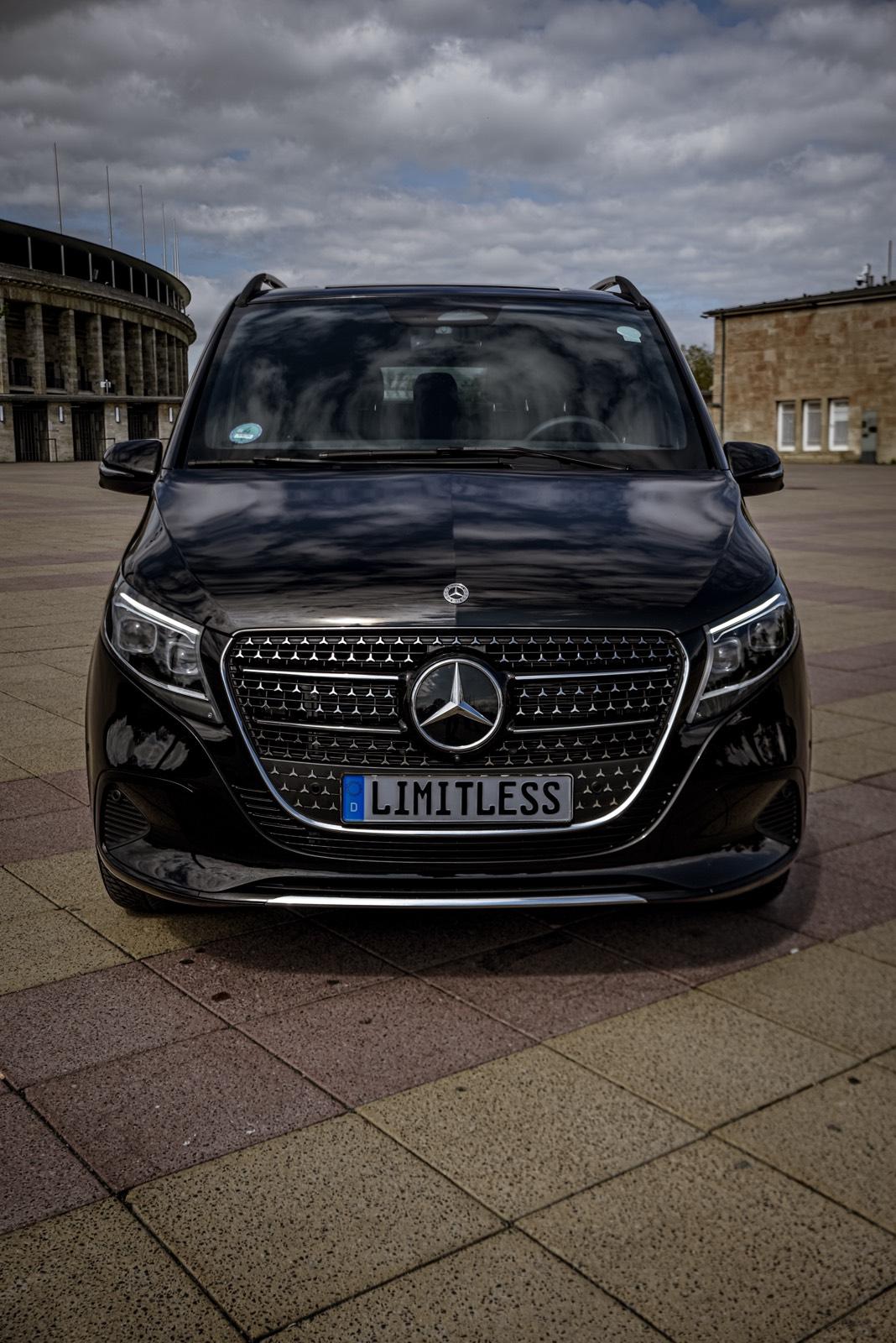 Mercedes-Benz Kleinbus Bild 3