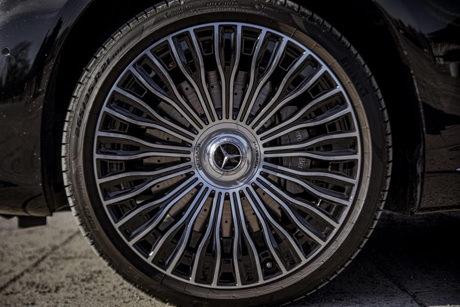Mercedes-Benz Limousine Bild 4